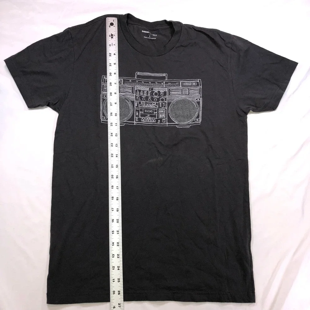 Banana Republic Mens Boombox Graphic T-Shirt Gray Cotton Retro Radio Print Small